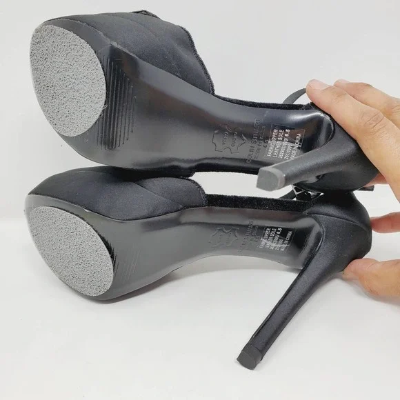 Colin Stuart Women Black Ruffled Satin High Heels Leather Sole Shoes Sz 6.5 - Picture 6 of 13